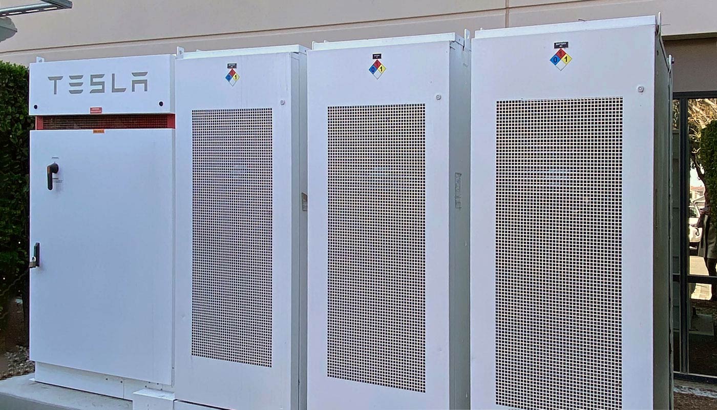 At MemorialCare Shared Services, battery storage systems designed to limit the peak power SCE needs to provide, and saved money.